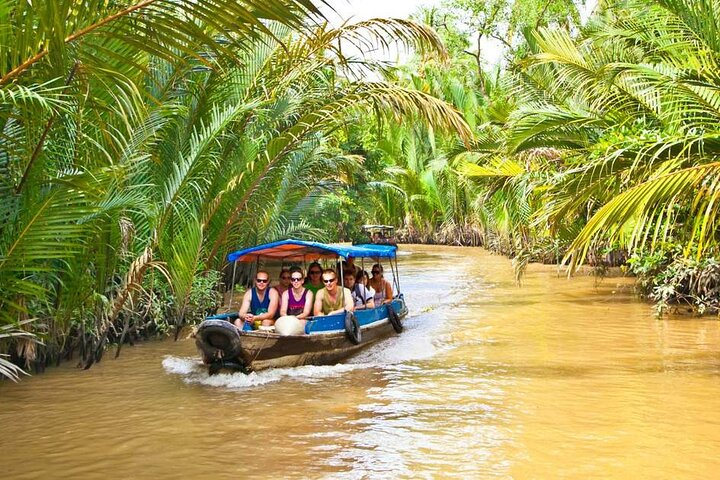 MEKONG DELTA TOUR TO CAI BE – TAN PHONG ISLAND FULL DAY