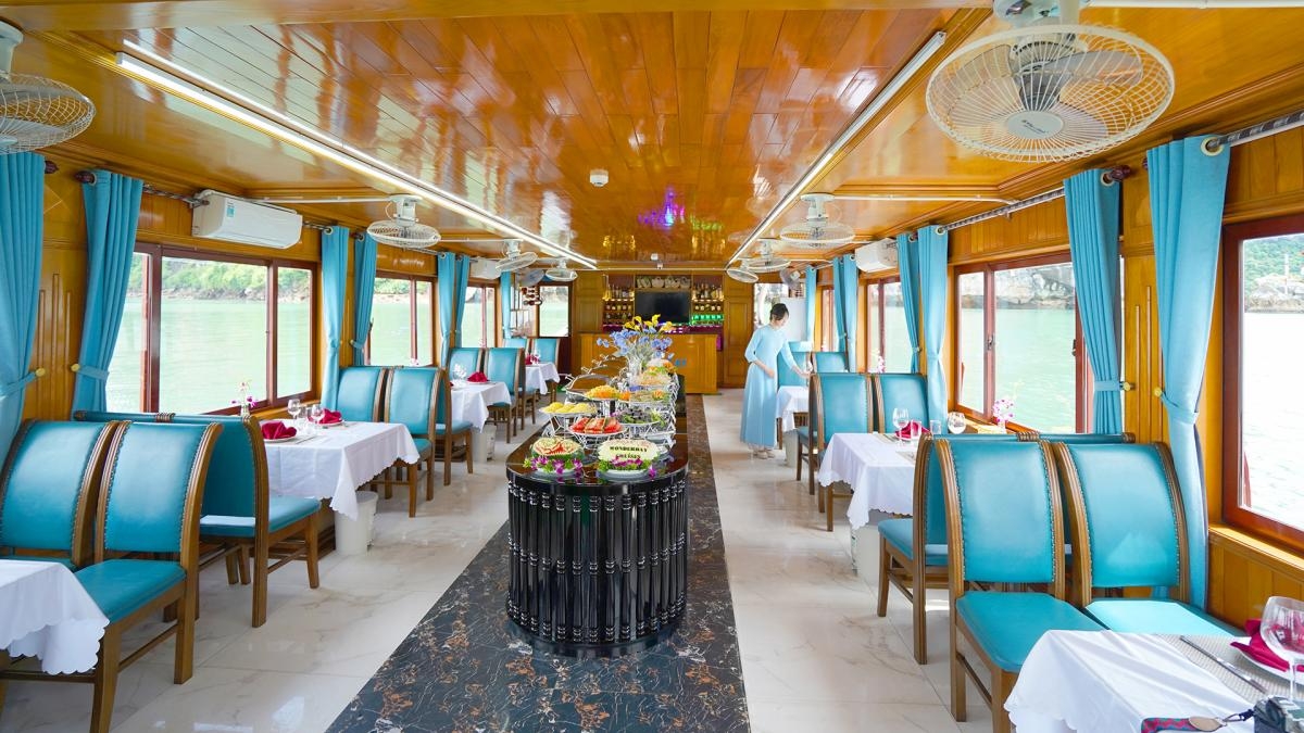 Wonder Bay Cruise Halong Bay 1 Day (Less people – Limousine transfer & luxury ship – Buffet lunch – More privacy)