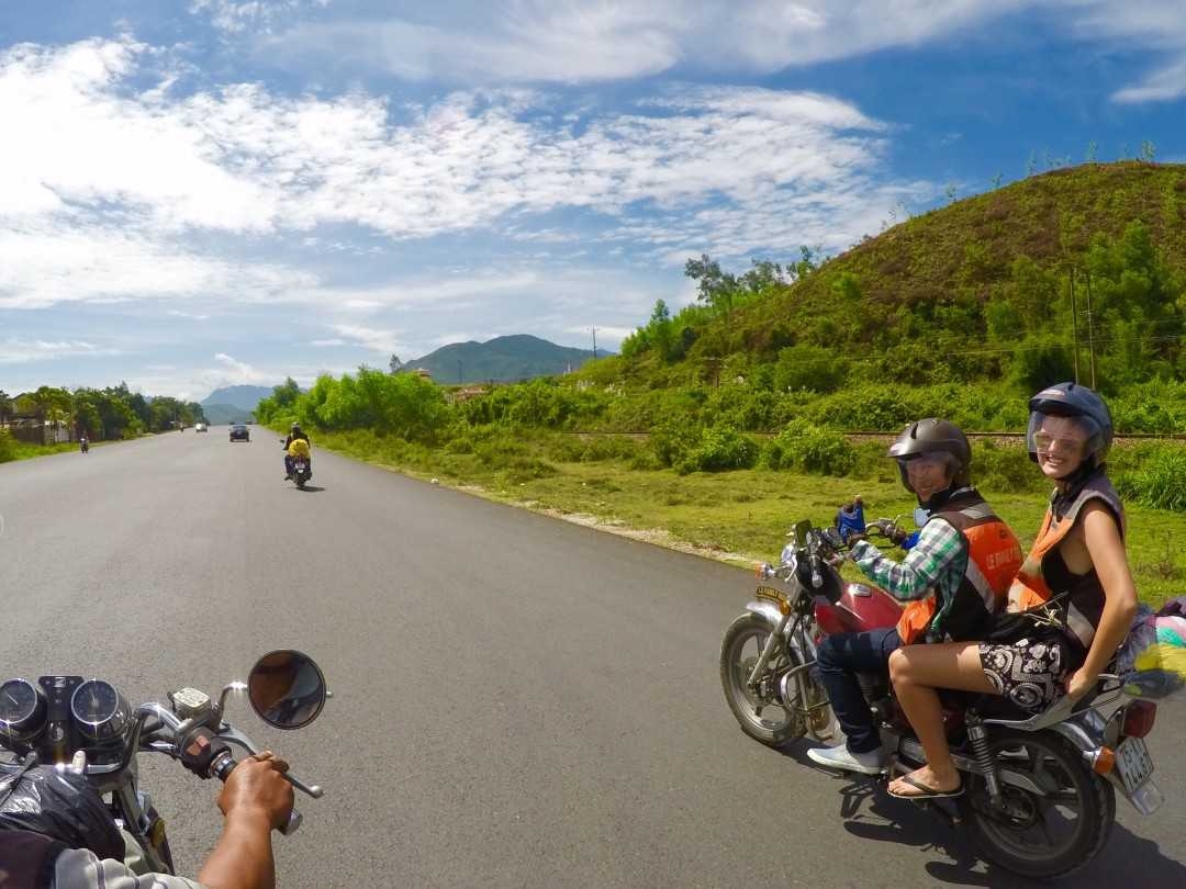 3 DAYS RIDING MOTORBIKE FROM HOI AN TO HUE