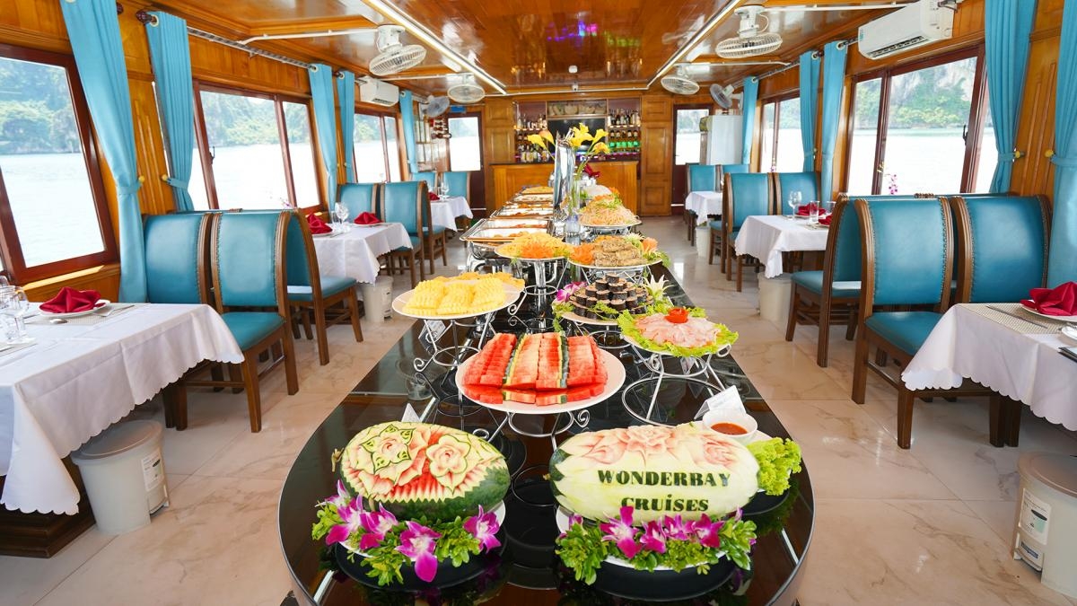 Wonder Bay Cruise Halong Bay 1 Day (Less people – Limousine transfer & luxury ship – Buffet lunch – More privacy)