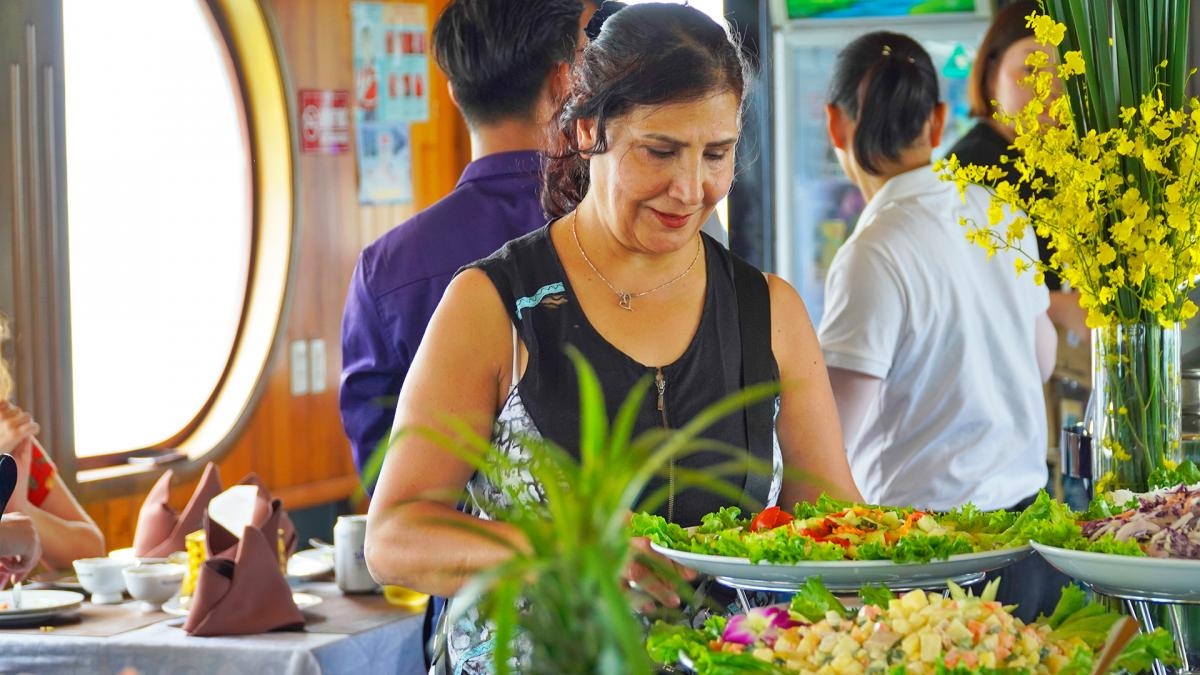 Halong Bay Day Trip on Luxury Apollo Cruise