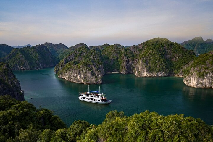 HA LONG BAY - LAN HA BAY 2 DAYS 1 NIGHT WITH 3 STAR CRUISE - SUNLIGHT CRUISE