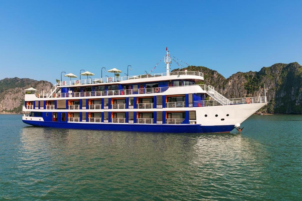 Ha Long Bay 2 days 1 night with 5 star cruise - Dragon Bay Cruise