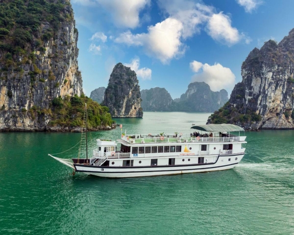 HA LONG BAY - LAN HA BAY 2 DAYS 1 NIGHT WITH 3 STAR CRUISE - SUNLIGHT CRUISE